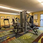 Holiday Inn Express Hotel & Suites Pittsburgh Airport By Ihg