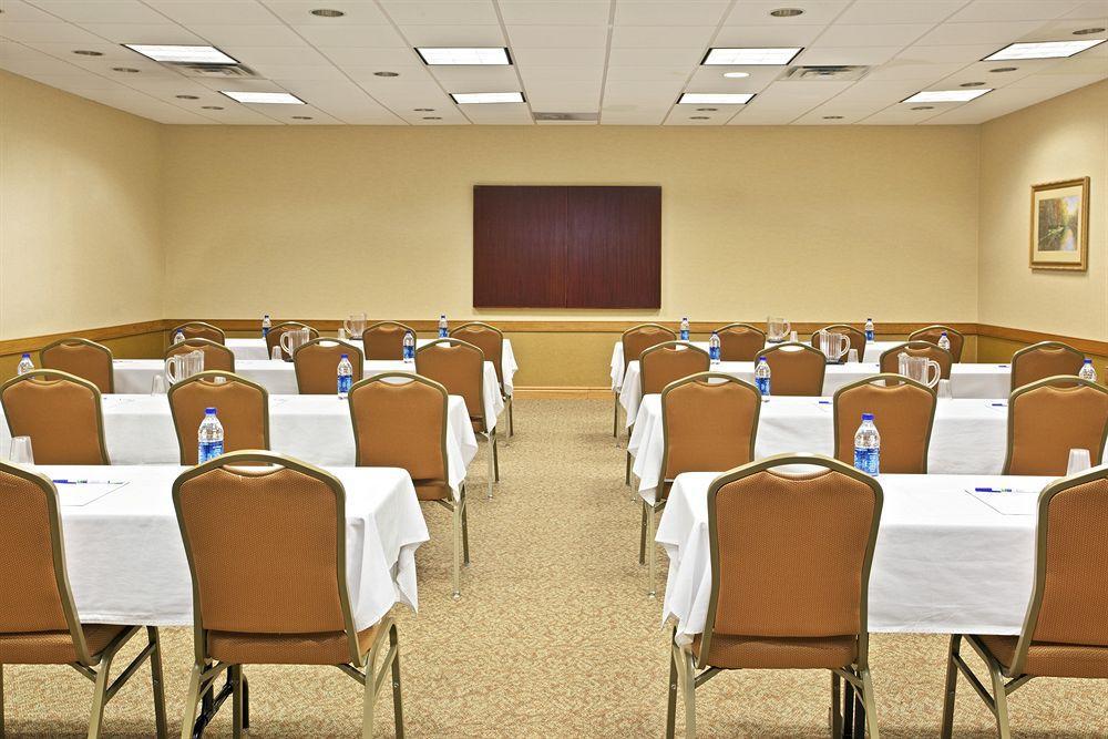 Express & Pittsburgh Airport By Ihg Robinson Township (Allegheny County)