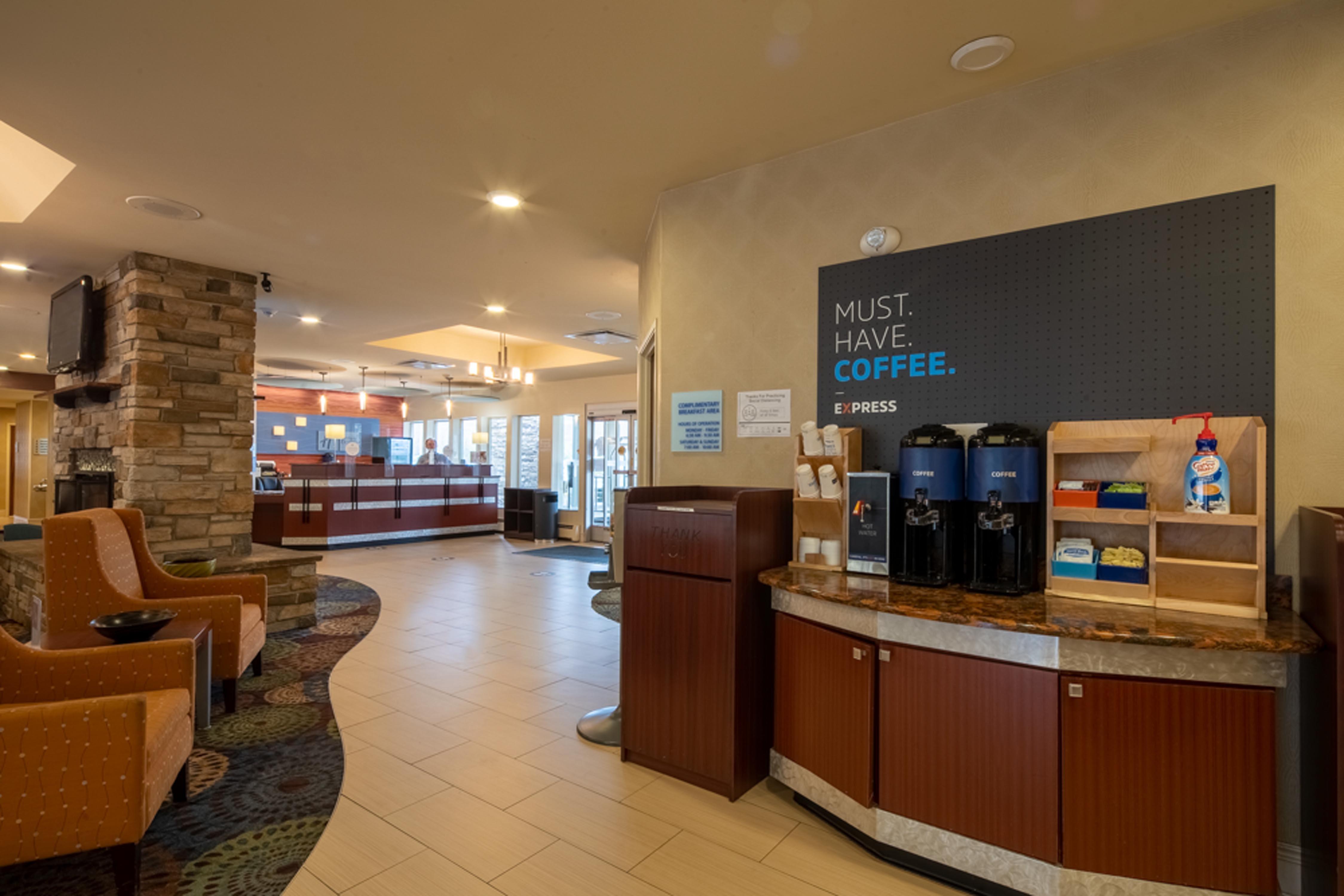 Express & Pittsburgh Airport By Ihg Hotel