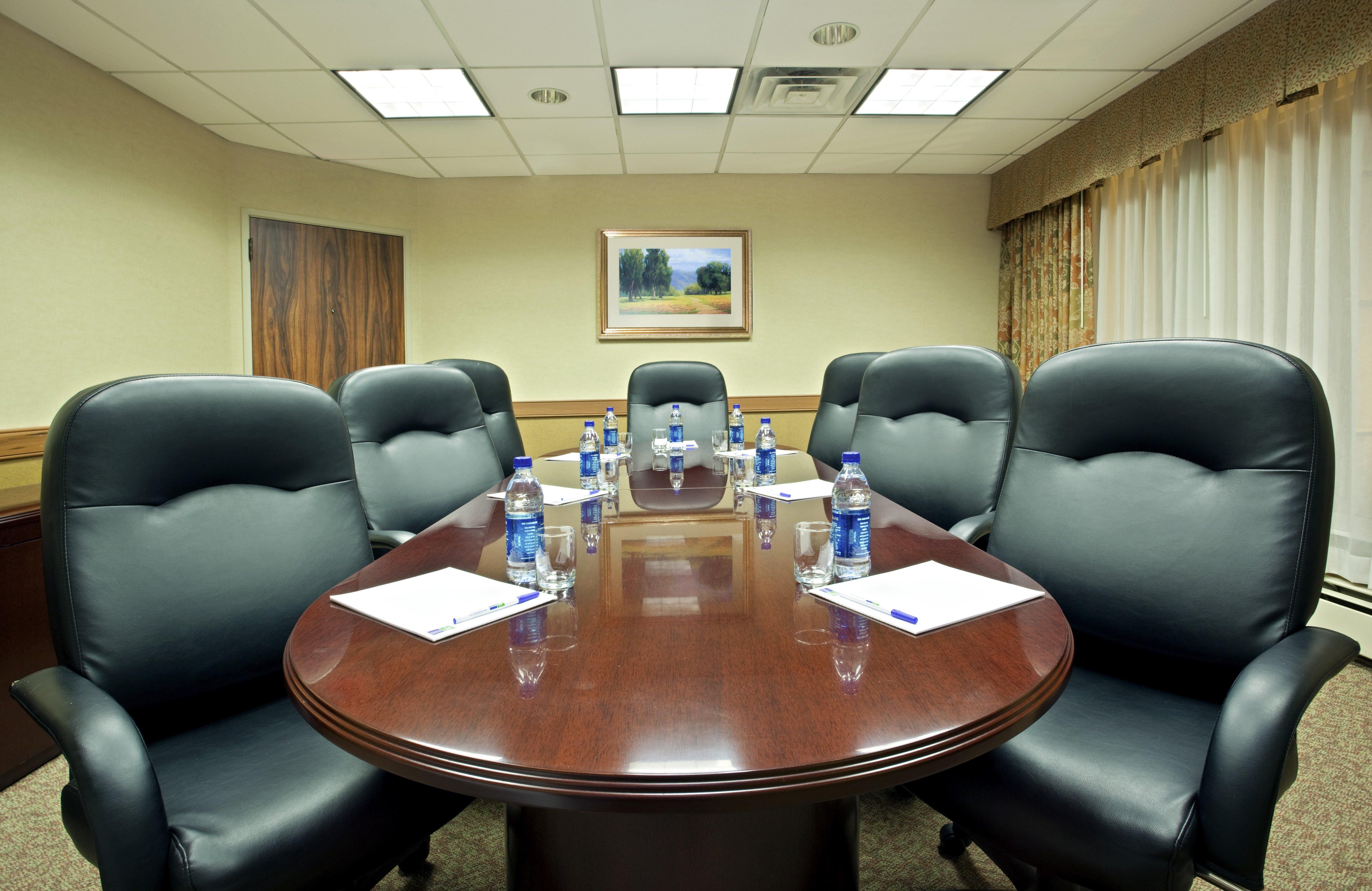 Hotel Express & Pittsburgh Airport By Ihg 3*